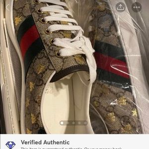 Gucci Sneakers Mens Size 6 1/2 Fits A Womans 8.5